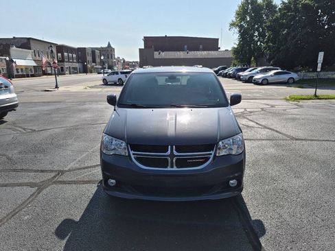 Used 2019 Dodge Grand Caravan SXT FWD image 8