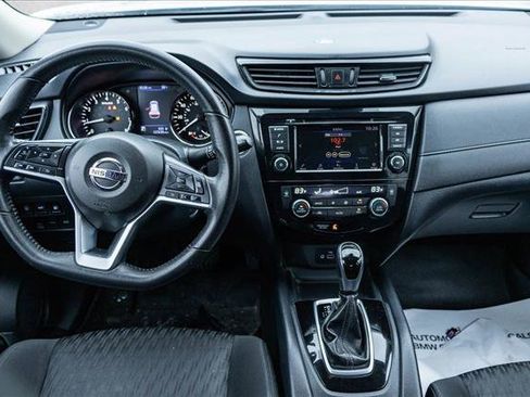 Used 2020 Nissan Rogue SV AWD/4WD image 23