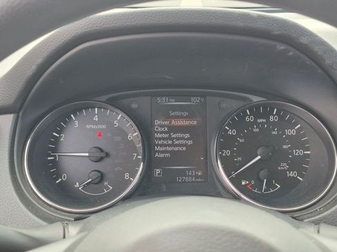 Used 2017 Nissan Rogue Sport SV AWD/4WD image 10