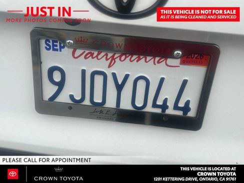 Used 2023 Toyota RAV4 LE FWD image 3