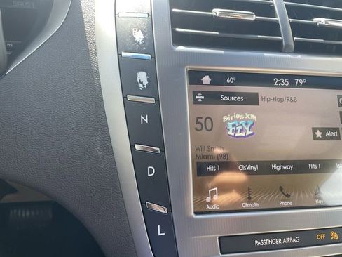Used 2019 Lincoln MKZ Reserve FWD image 15