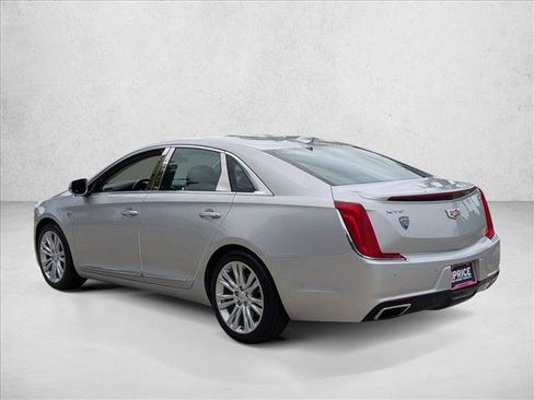 Used 2018 Cadillac XTS Luxury FWD image 8