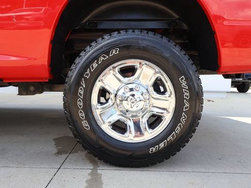 Used 2018 RAM 2500 Tradesman w/ Chrome Appearance Group AWD/4WD image 38