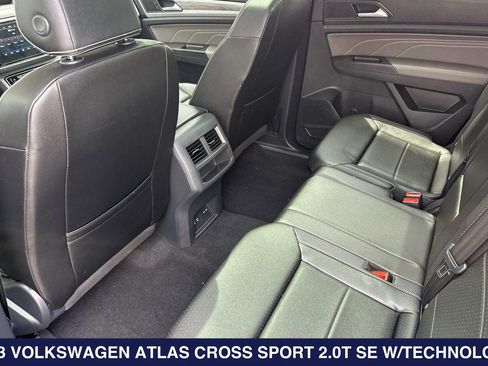 Used 2023 Volkswagen Atlas Cross Sport SE w/ Panoramic Sunroof Package FWD image 13
