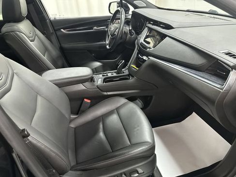 Certified 2023 Cadillac XT5 Premium Luxury FWD image 19