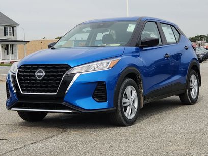 New 2025 Nissan Kicks S