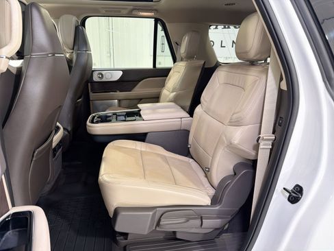 Used 2024 Lincoln Navigator L Reserve image 25