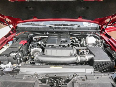 Used 2025 Nissan Frontier PRO-4X w/ Pro Premium Package image 34