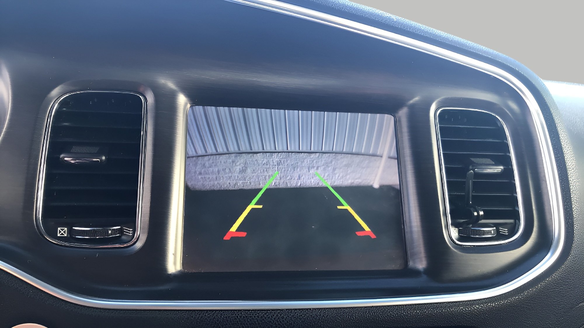 Used 2014 Dodge Charger SXT RWD image 15