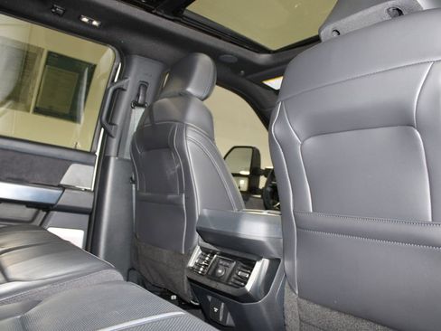 Used 2025 Ford F250 Platinum AWD/4WD image 37