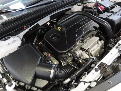 Used 2023 Chevrolet Malibu LT FWD image 36