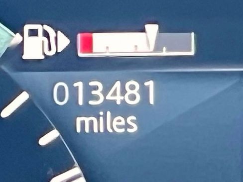 Used 2023 Land Rover Defender 110 S image 27