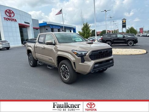 Certified 2026 Toyota Tacoma TRD Sport w/ TRD Sport Premium Package AWD/4WD image 2