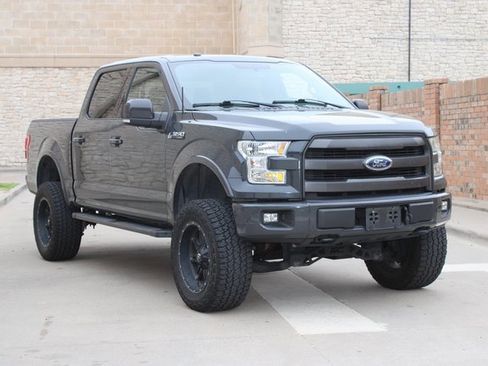 Used 2016 Ford F150 Lariat w/ Equipment Group 501A Mid image 2