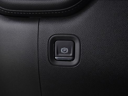 Used 2021 GMC Sierra 1500 Denali w/ Denali Ultimate Package image 27