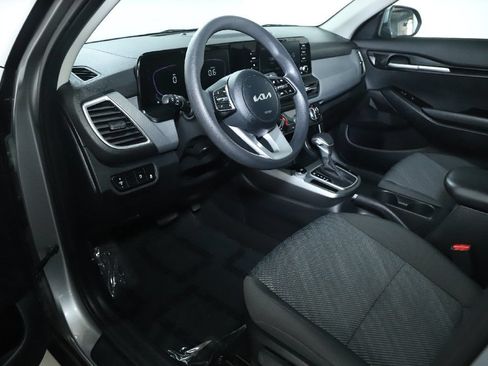 Used 2024 Kia Seltos LX AWD/4WD image 17