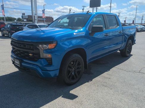 Used 2022 Chevrolet Silverado 1500 Custom RWD image 4