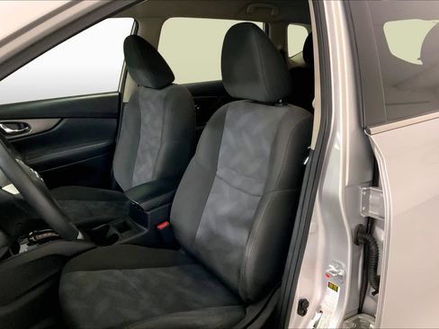 Used 2016 Nissan Rogue S FWD image 6