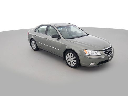Used 2010 Hyundai Sonata Limited FWD image 3