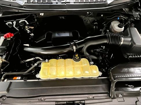 Used 2020 Ford F150 Lariat image 13