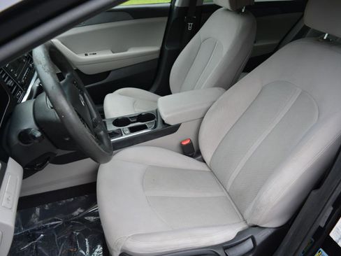 Used 2017 Hyundai Sonata SE FWD image 10