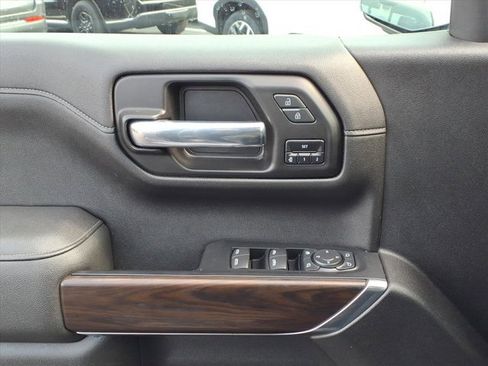 Used 2021 GMC Sierra 1500 SLT w/ SLT Premium Package image 22