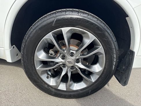 Used 2019 Dodge Durango GT image 40