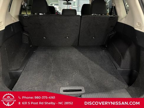 Certified 2025 Nissan Rogue SV AWD/4WD image 33