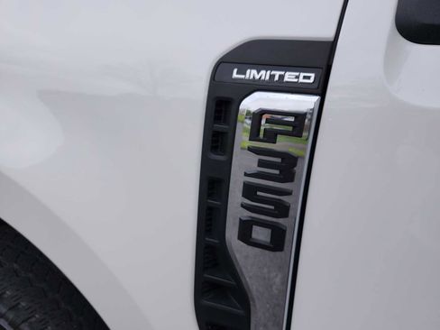 Used 2024 Ford F350 Limited w/ FX4 Off-Road Package AWD/4WD image 16