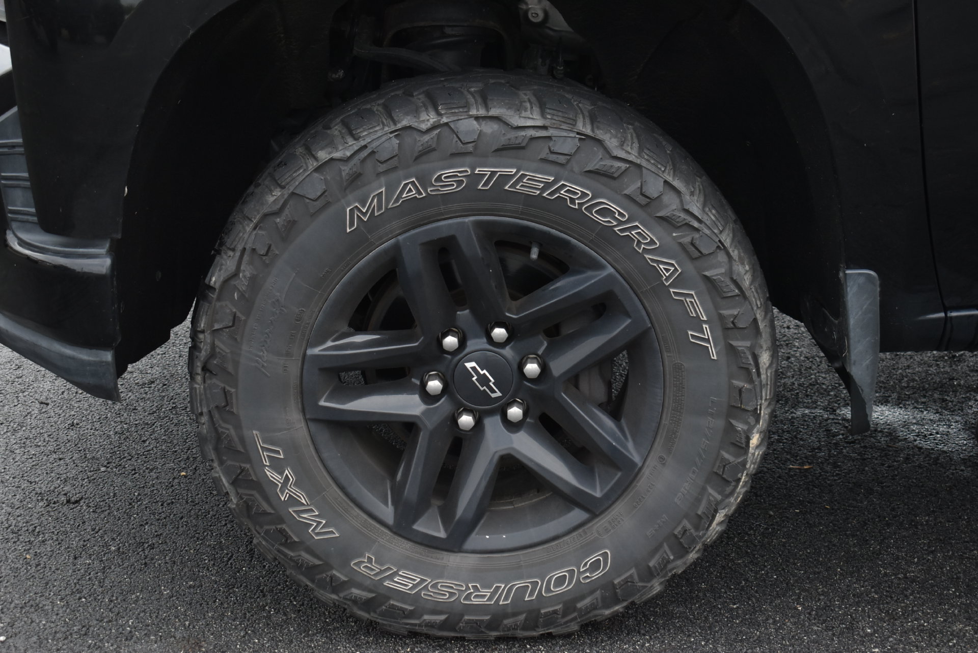 Used 2019 Chevrolet Silverado 1500 Custom Trail Boss w/ Custom Convenience Package AWD/4WD image 11