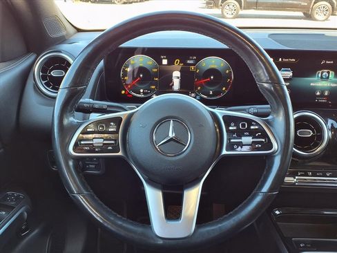 Used 2023 Mercedes-Benz GLB 250 4MATIC w/ Premium Package image 36