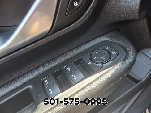 Used 2022 GMC Terrain SLE w/ Driver Convenience Package FWD image 29