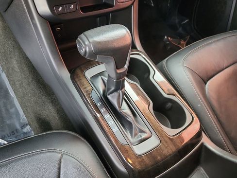 Used 2016 GMC Canyon SLT image 25