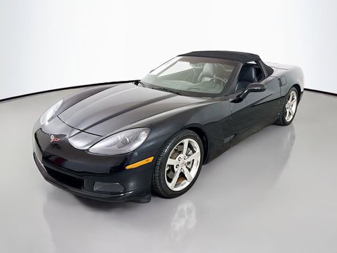 Used 2009 Chevrolet Corvette Convertible w/ Preferred Equipment Group RWD image 3