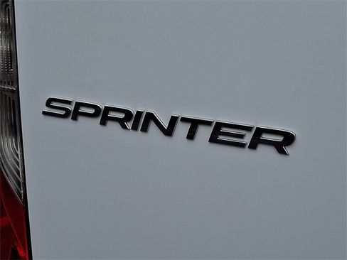 Used 2025 Mercedes-Benz Sprinter 2500 image 29