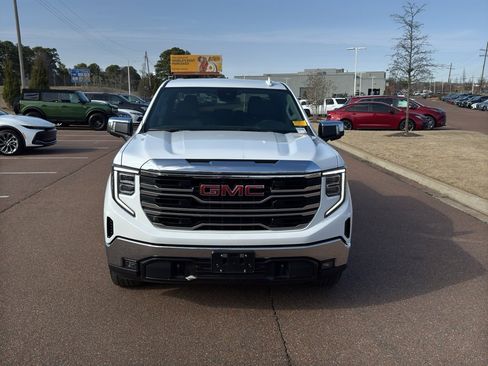 Used 2025 GMC Sierra 1500 SLT image 30