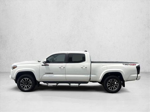 Used 2020 Toyota Tacoma TRD Sport AWD/4WD image 8