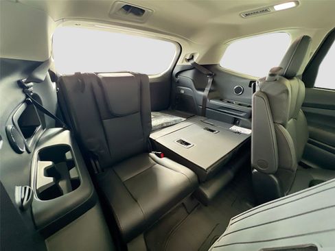 New 2026 Subaru Ascent Limited Bronze image 33