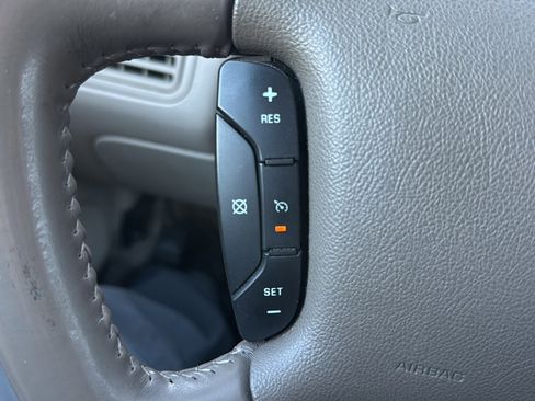 Used 2007 Buick LaCrosse CX w/ Chrome Enhancement Package image 26