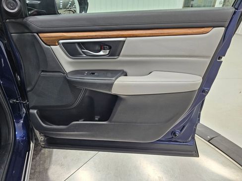 Used 2019 Honda CR-V Touring image 25