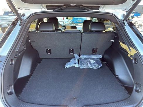 New 2026 Chevrolet Equinox EV LT image 12