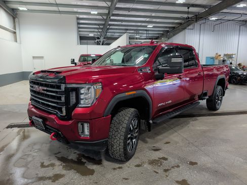 Used 2022 GMC Sierra 3500 AT4 w/ AT4 Preferred Package AWD/4WD image 6
