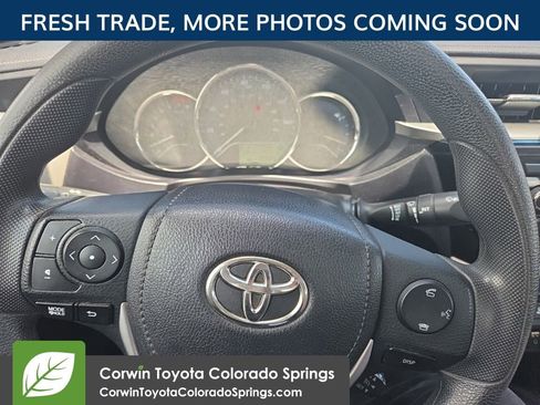 Used 2015 Toyota Corolla LE FWD image 11