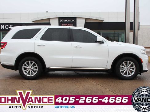 Used 2021 Dodge Durango SXT w/ 3rd Row Seating Group image 12