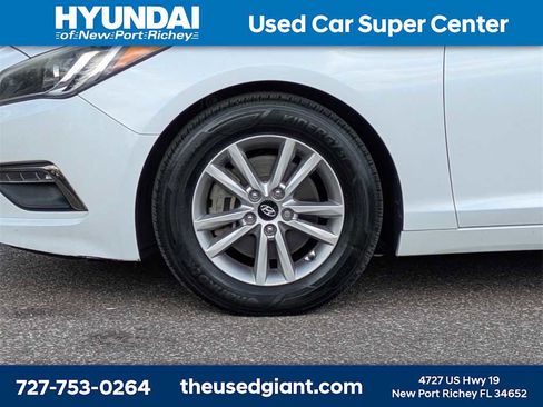 Used 2016 Hyundai Sonata ECO image 10