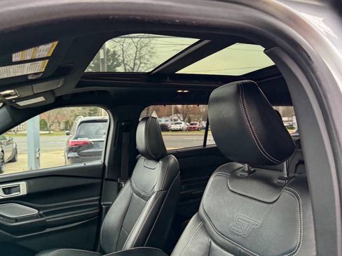 Used 2020 Ford Explorer ST w/ ST Street Pack image 29