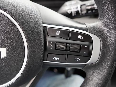 Used 2024 Kia Sportage LX AWD/4WD image 28