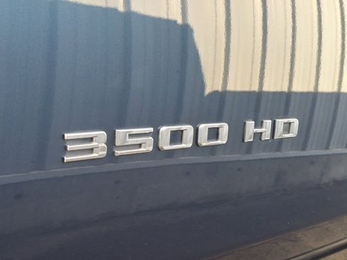 Used 2021 Chevrolet Silverado 3500 LT w/ Convenience Package image 16