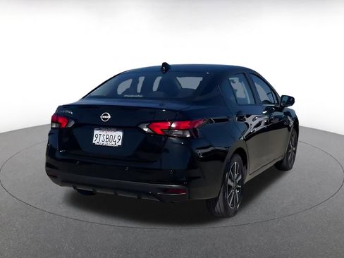 Used 2025 Nissan Versa SV image 14