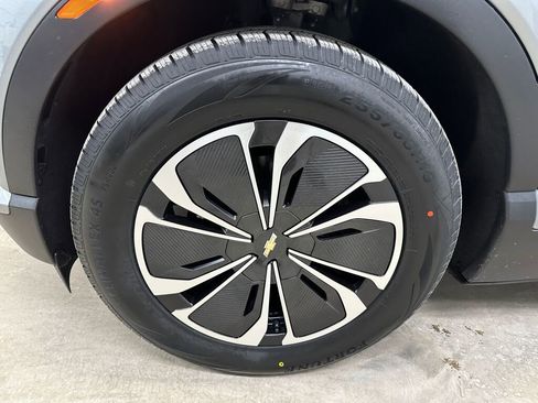 Certified 2024 Chevrolet Blazer EV LT image 39